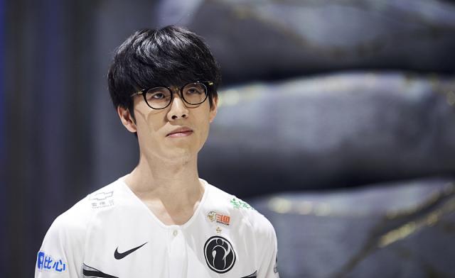 空穴来风 空穴来风