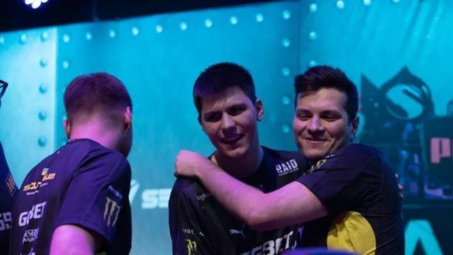 们在面临危 们在面临危